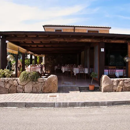 Hotel Alador *